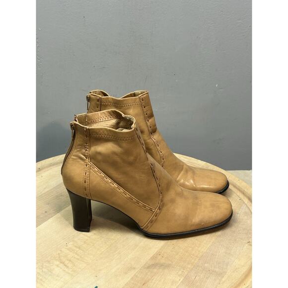 Franco Sarto Boot Tan Leather Ankle Boot Womens 8.5 Thick Stitch Western Heel - Picture 1 of 10